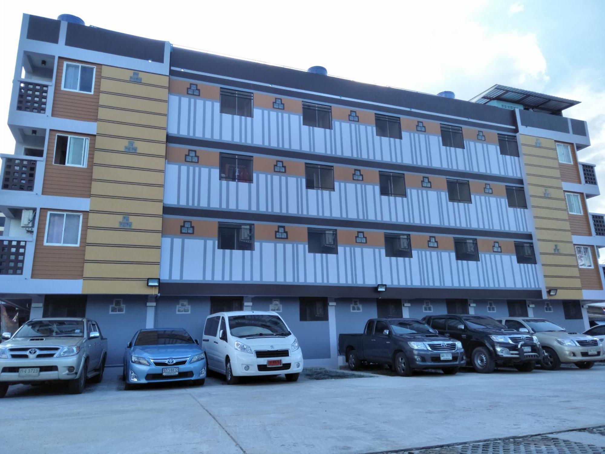 Rinrada Place Hotel Ubon Ratchathani Ngoại thất bức ảnh