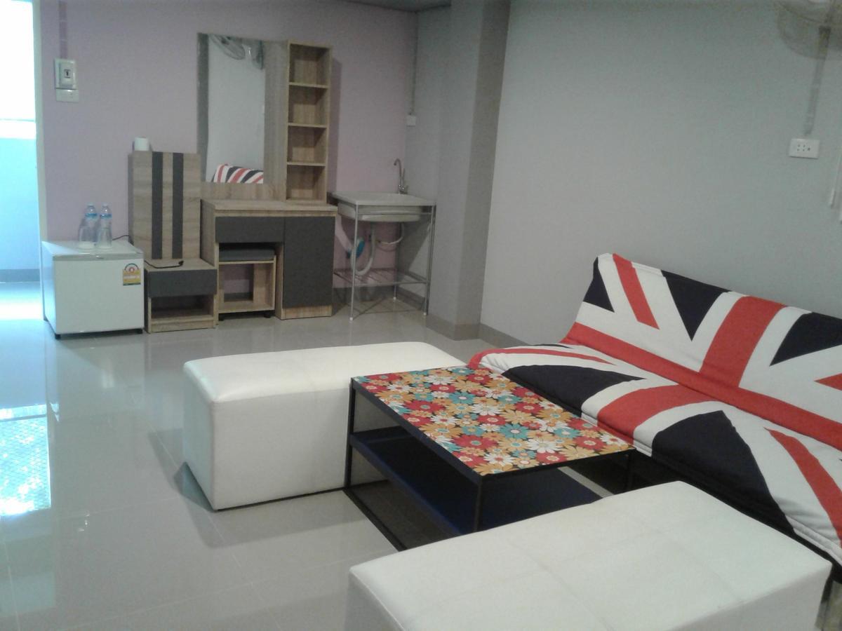 Rinrada Place Hotel Ubon Ratchathani Ngoại thất bức ảnh