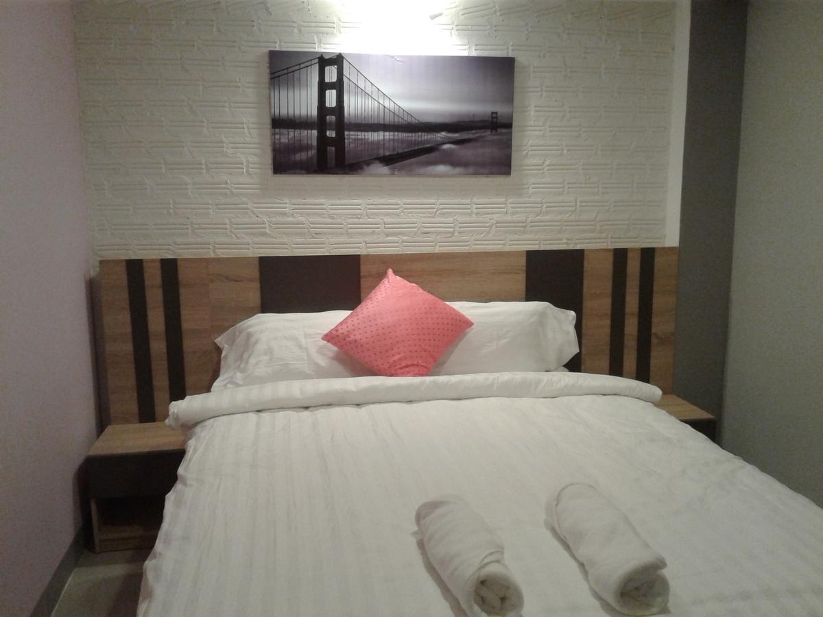 Rinrada Place Hotel Ubon Ratchathani Ngoại thất bức ảnh