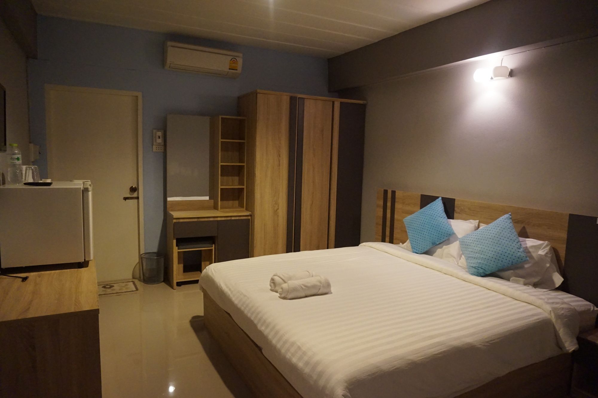 Rinrada Place Hotel Ubon Ratchathani Ngoại thất bức ảnh